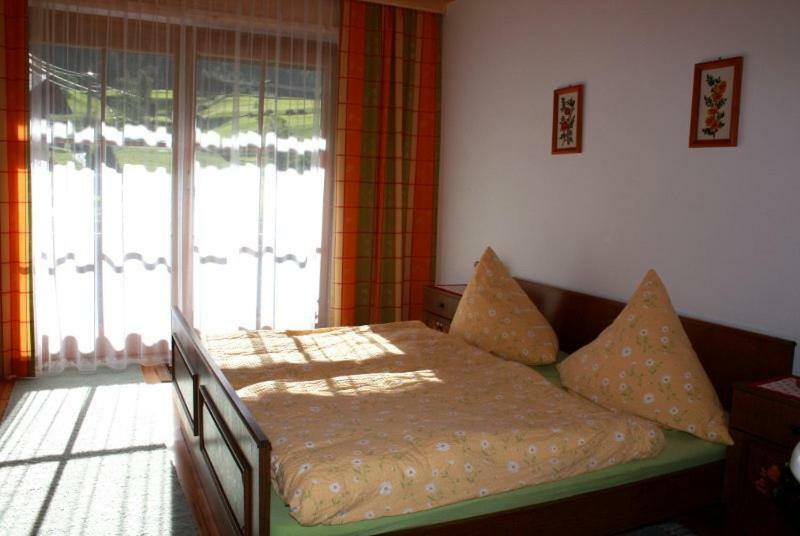 Haus Bergblick Villa โกรสเคียร์ชไฮม์ ภายนอก รูปภาพ